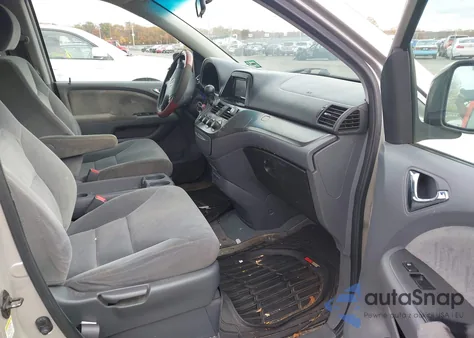 2006 Honda Odyssey Lx z USA, uszkodzony, nr VIN 5FNRL38296B084903